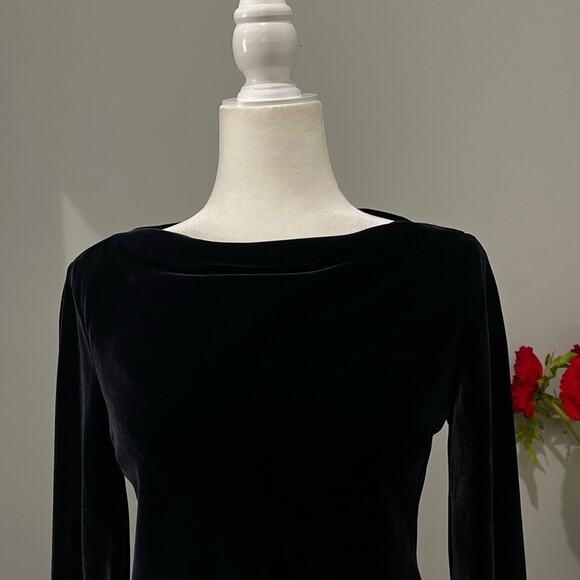 NEW BCBGMaxAzria Navy Velvet Silk Long Sleeve Boatneck Longline Top Sz XS NWOT - Picture 6 of 14
